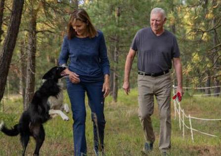 Byron un dolce birbantello. La storia: lascia il lavoro e per 57 giorni cerca la sua Katie 56 katie e i king