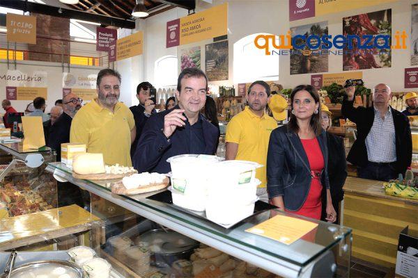 campagna amica mercato coperto Cosenza05