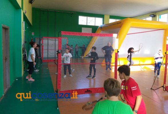 (FOTO) Rende, gli studenti dell'istituto "Pierre De Coubertin" a scuola di Squash 61 rogetto e torneo scolastico De Coubertin6