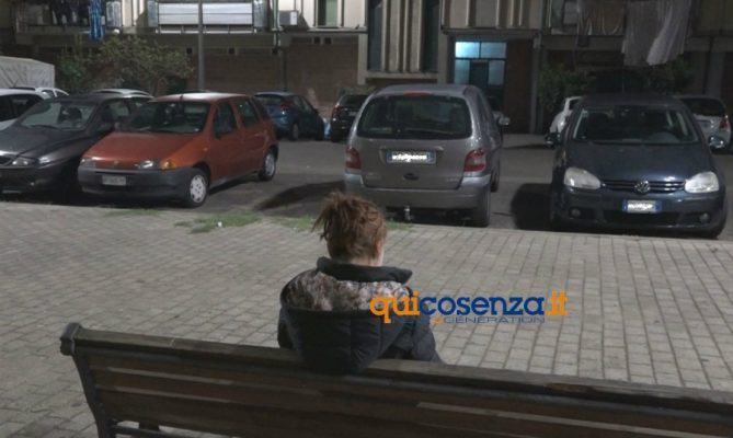 Grazia a 61 anni passa la notte su una panchina pur di lavorare, la posizione dell'azienda 53 Grazia Cosenza 61 anni