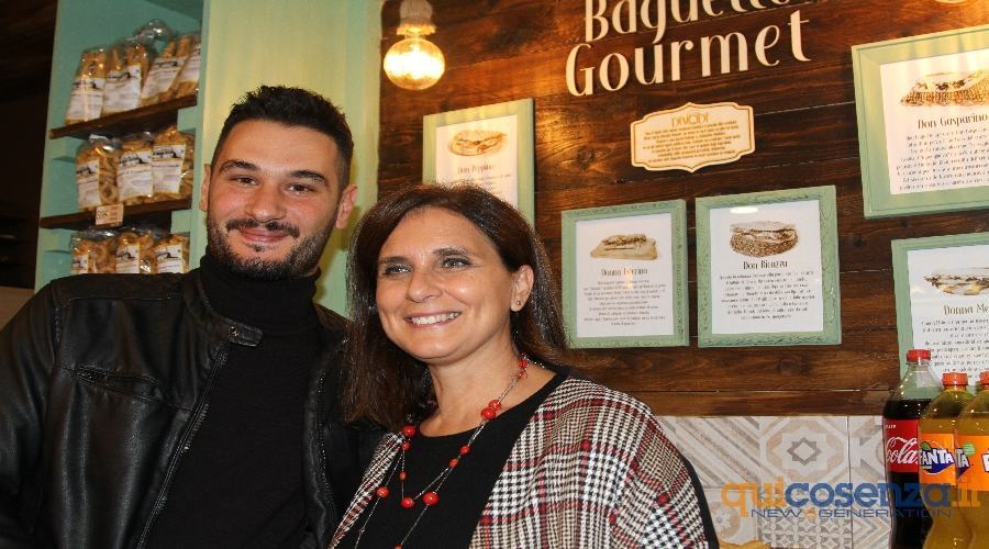 Al Palazzetto di Casali si lavora al Murales in ricordo di Mario Gualtieri 59 hobbycolor401