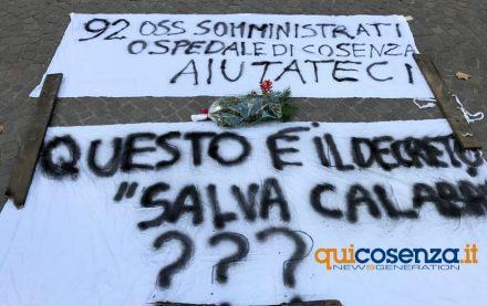 Oss Cosenza, tavolo finisce con un nulla di fatto. Nuovo incontro mercoledì 56 Oss Cosenza protesta 02