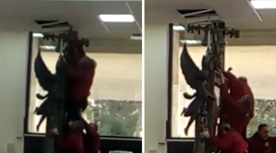 Vara carro madonna tetto consiglio regionale