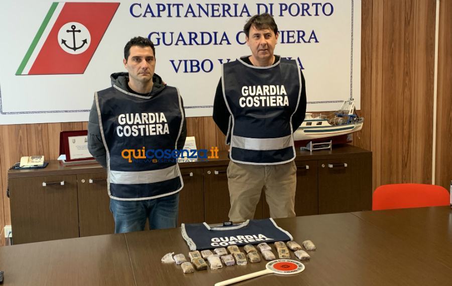 hashish guardia costiera pizzo 02