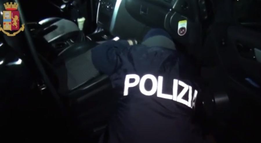 Blitz contro la cosca Alvaro di Sinopoli, in manette il neoeletto consigliere regionale Creazzo 57 Polizia perqusizione auto