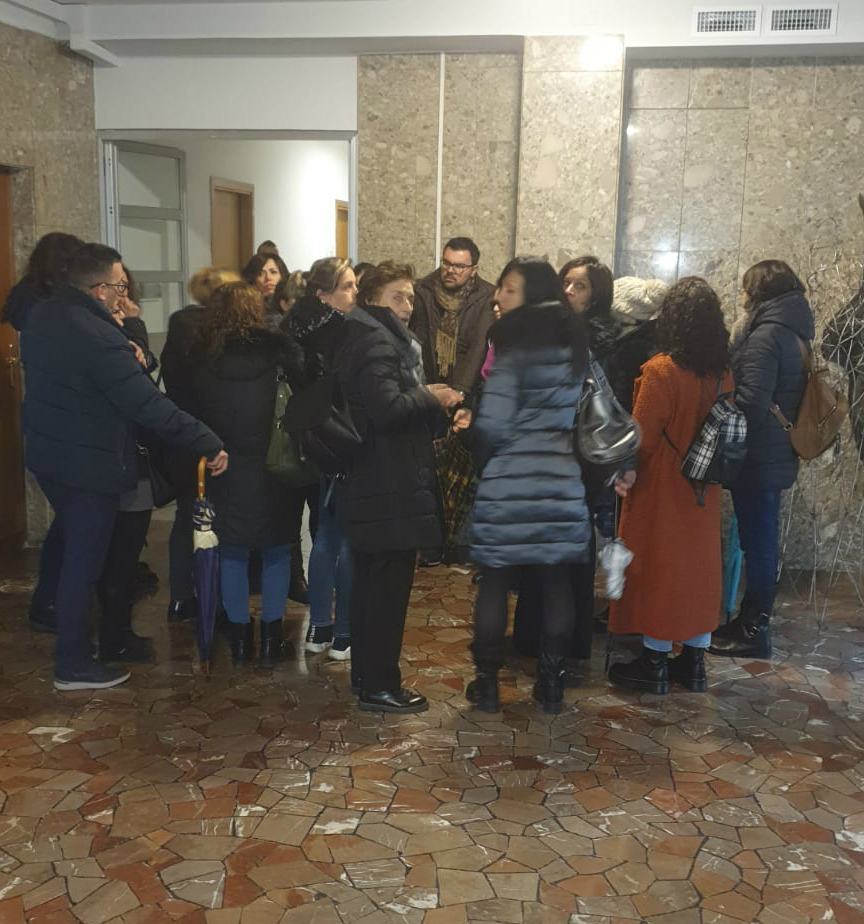 protesta genitori mense3