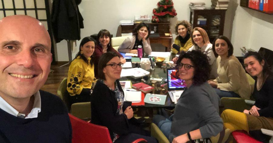 Depressione post partum: percorsi gratuiti per le mamme in difficoltà 57 team Accompagna Menti