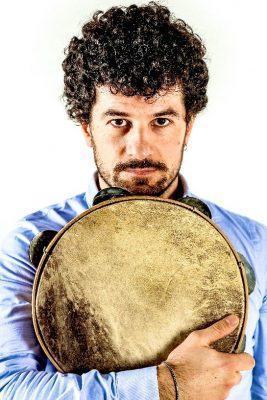 #MusicaeCoraggio: l'evento sociale mette in rete l'arte dei suoni e della solidarietà 57 Locandina MusicaeCoraggio