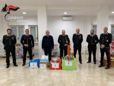 Emergenza coronavirus, a Diamante gesto solidale dei carabinieri per le famiglie in difficoltà 57 PHOTO 2020 04 07 20 03 37 1
