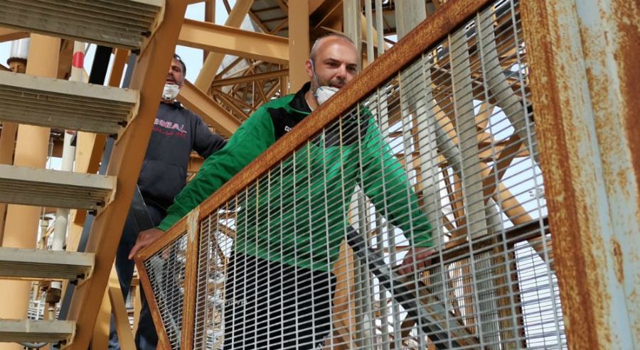 Enel Rossano, gli operai scendono dalla ciminiera e accettano la proposta 54 LAVORATORI ENEL 150520 ciminiera