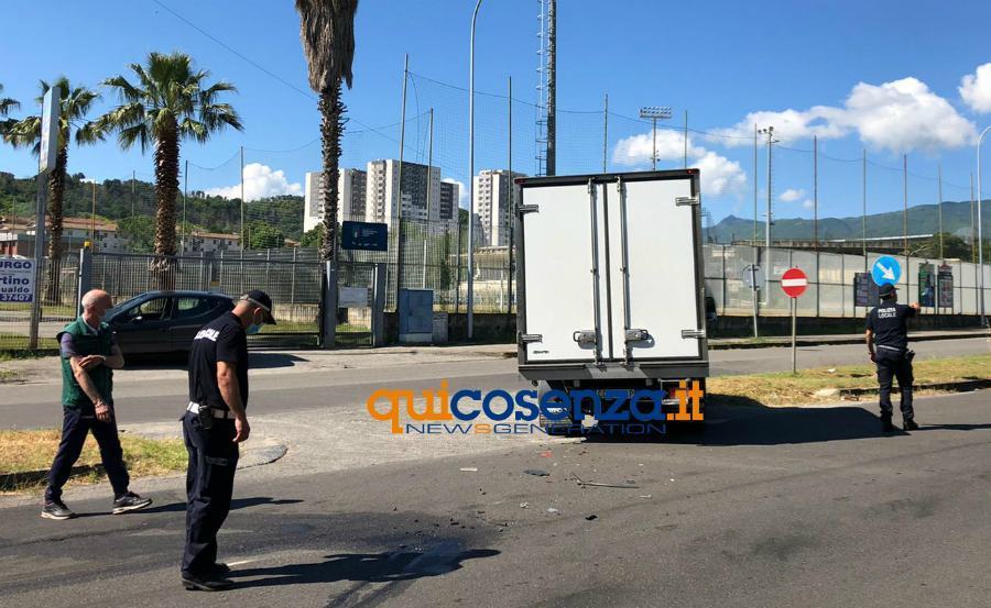 incidente viale magna grecia 03