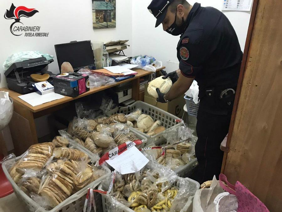 Produzione e vendita abusiva in un panificio del cosentino: sequestrati 2 quintali di alimenti 57 SEQUESTRO pane