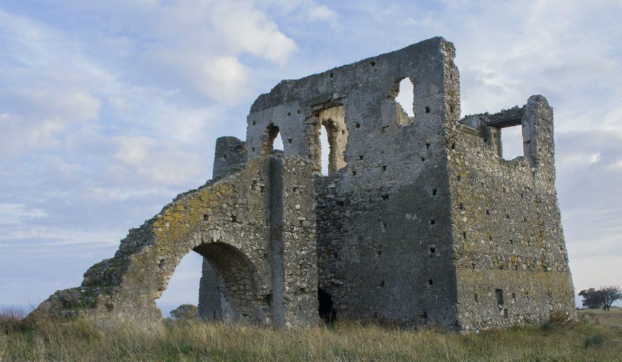 Censimento Nazionale FAI, fino a dicembre si possono votare i "Luoghi del Cuore" 60 Torre Cavallara Catanzaro