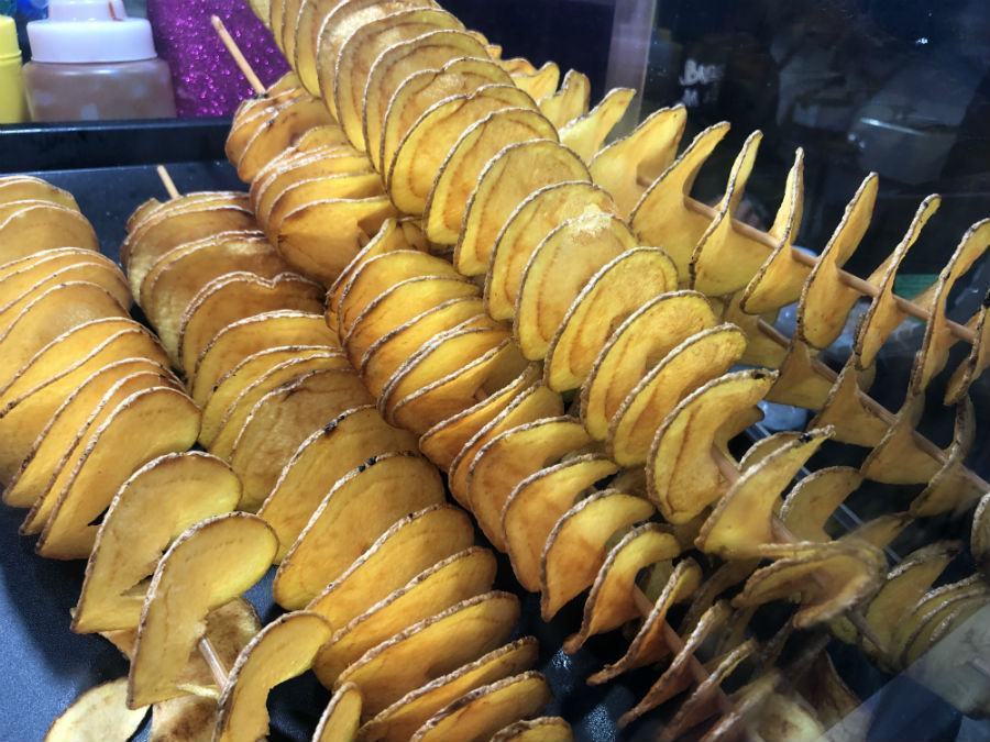 Riparte la “IV Edizione del Festival Internazionale dello Street Food”: 3 tappa a Praia a Mare 63 patatine street food