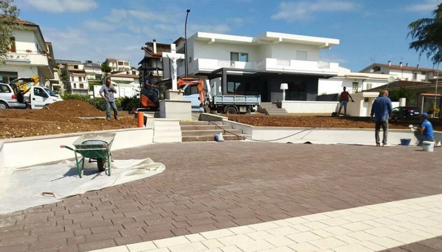 piazza del ges amendolara marina 02