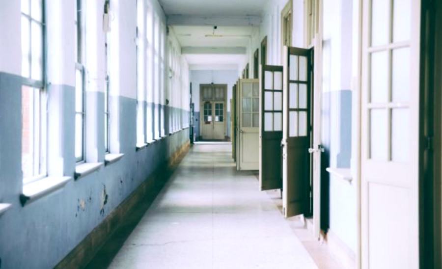 scuola edificio scolastico vecchio