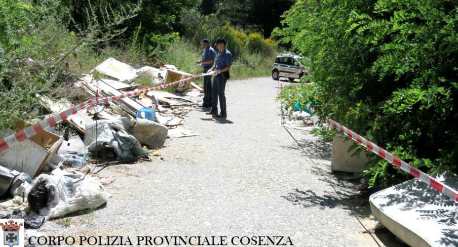 2 Polizia Prov sequestro discarica S