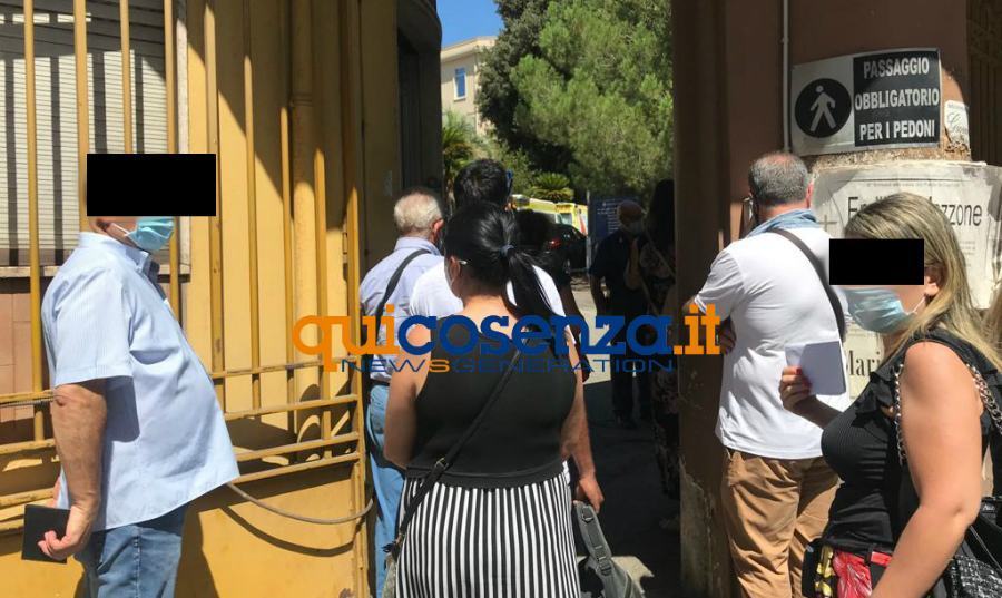 ospedale parenti cosenza fuori attesa 02