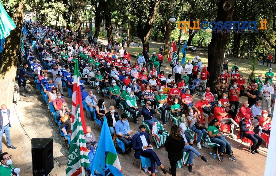 Cosenza lavoro manifest06