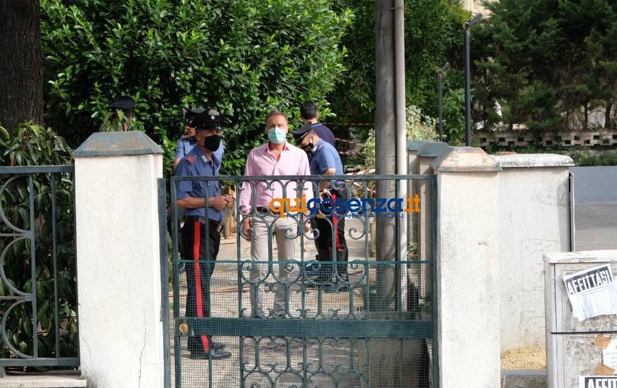 Rende, tragico incidente sul lavoro. Muore un operaio colpito da un montacarichi 62 Morte operaio Rende via Marconi 02