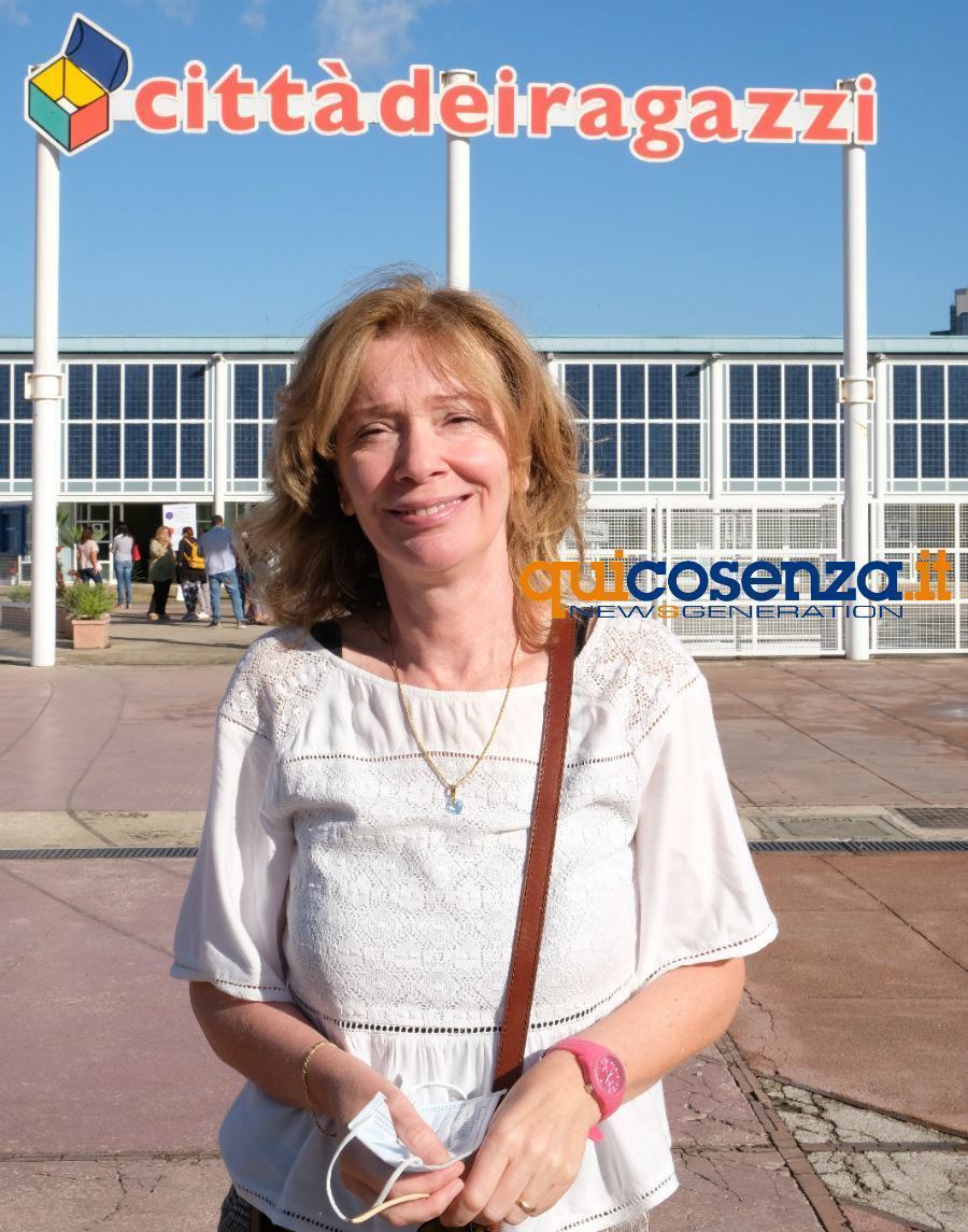 "Ciao mamma, torno a scuola". Suona la prima campanella a Cosenza 60 assessore regionale scuola sandra savaglio citta ragazzi cosenza