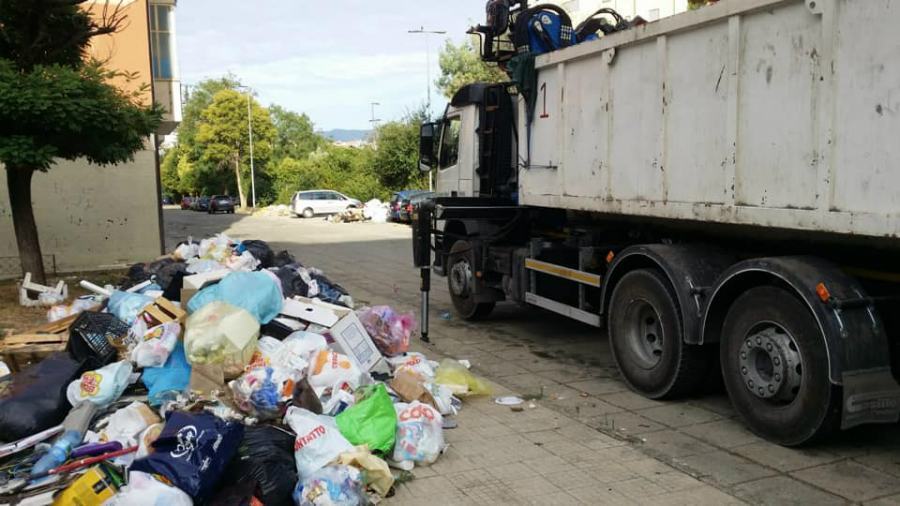 Cosenza, ripulita l'area di Vaglio Lise. Appello ai cittadini: "non abbandonate rifiuti" 58 bonifica rifiuti Vaglio lise cosenza 04