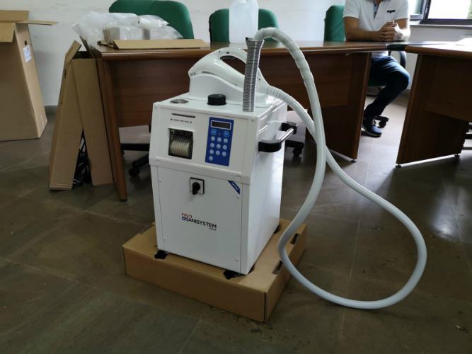 Casali del Manco dona un sanificatore al reparto di Terapia Intensiva di Cosenza 56 sanificatore2