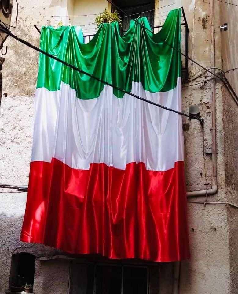 Giro d'Italia, sindaco di Spezzano Sila invita i cittadini ad esporre il tricolore 54 120949426 10220247140460937 5905441223259317052 o