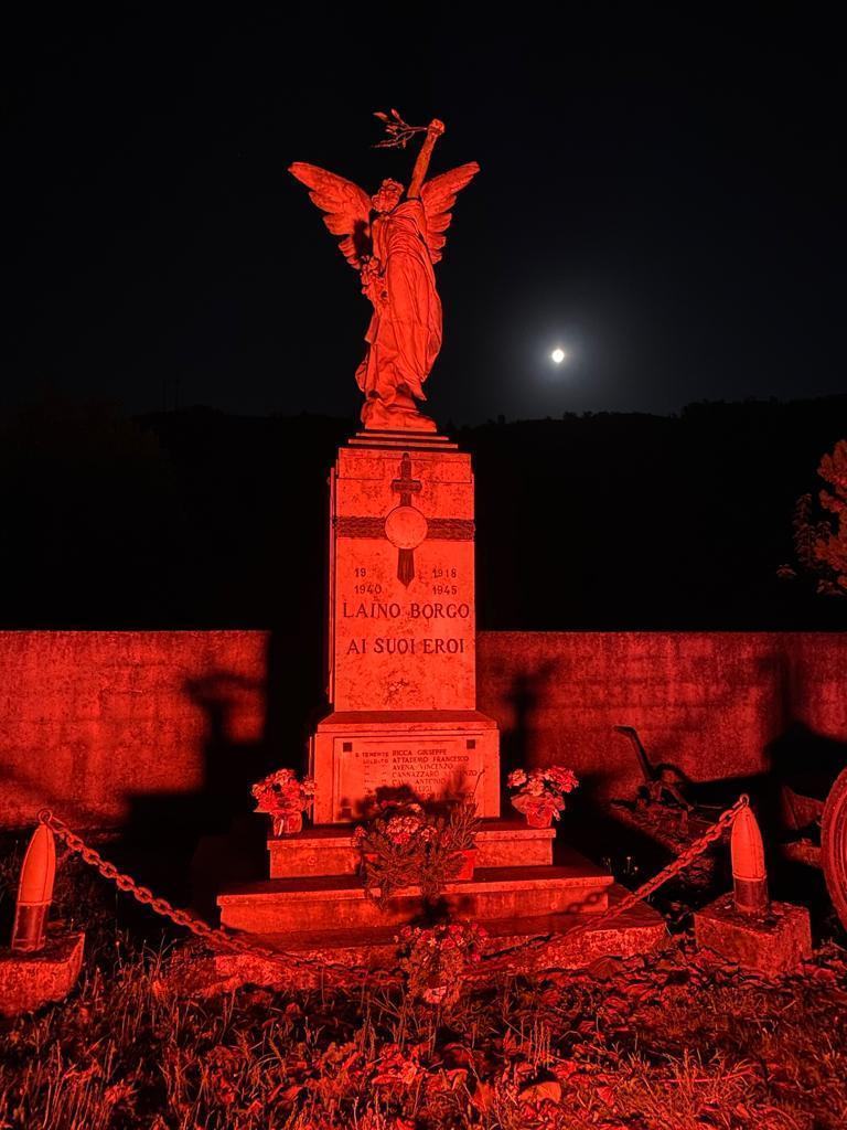 Laino Borgo s'illumina di rosa per la campagna di prevenzione del tumore al seno 54 LAINO ROSA