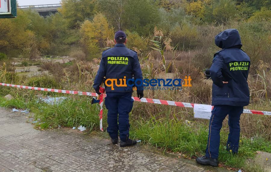 area viale magna graecia sequestro polizia prov 01