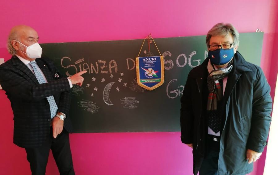 Cosenza, donato tutto l'occorrente per "la stanza dei sogni" dei bambini 59 al Merito della Repubblica Italiana Cosenza kit riposini 03