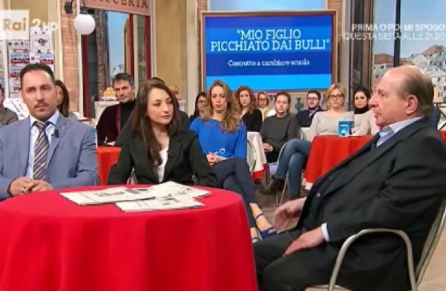 Francesca con Salvatore Agosta ai Fatti Vostri bullismo bambino 9 anni