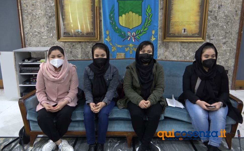 8 marzo 4 donne afghane cosenza 02