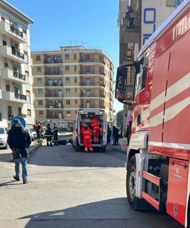 Cosenza Scontro Tra Un Auto E Una Moto Su Viale Marconi Ferito Un Motociclista Quicosenza