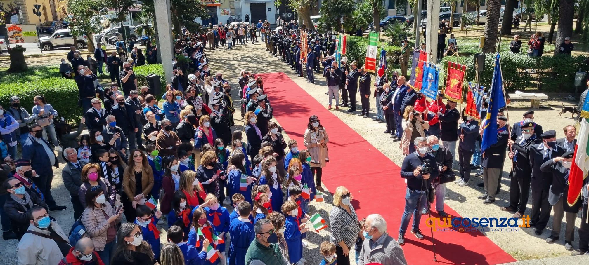 25 aprile cosenza piazza vittoria celebrazioni