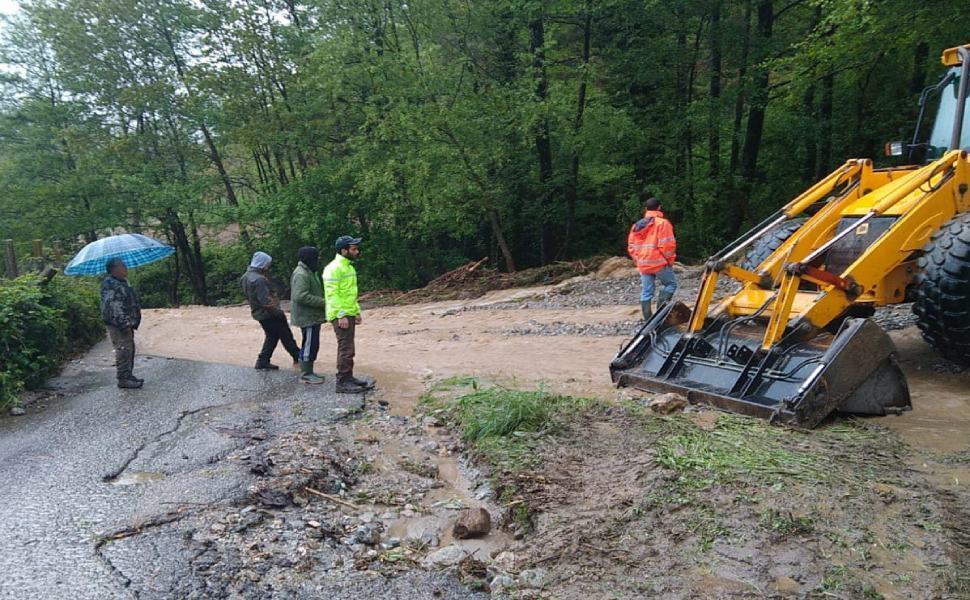 Maltempo: disagi e danni a Sant'Agata d'Esaro, scuole chiuse anche domani 53 maltempo sant agata desaro 01