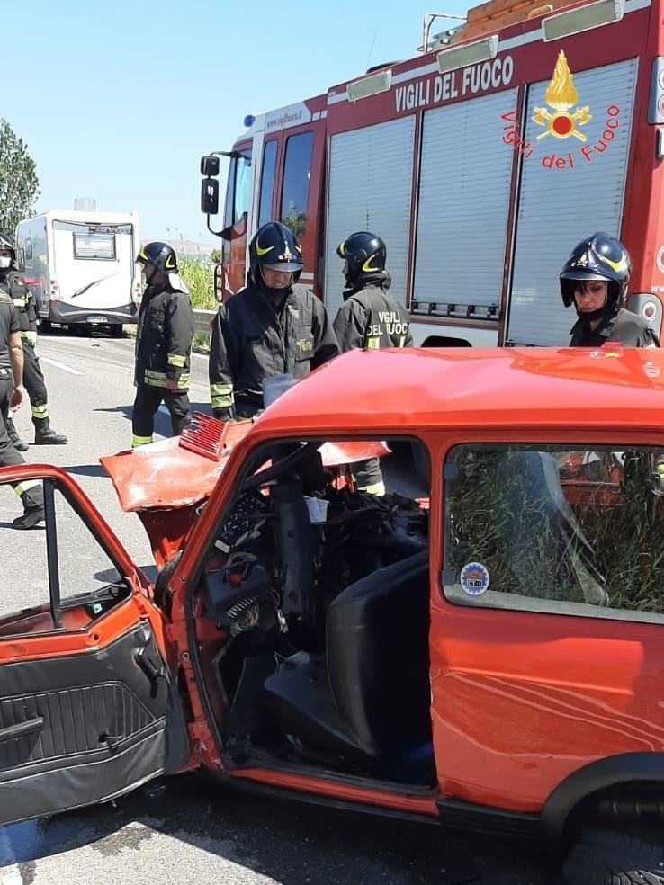 incidente 112 e camper strongoli 02