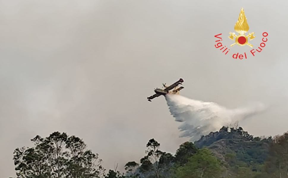 incendio crotone santa severina 107 01