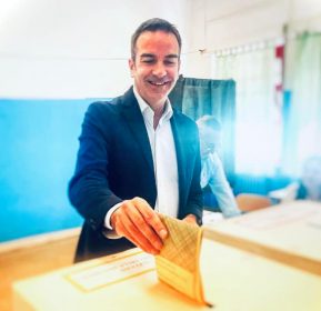 roberto occhiuto 2 voto non copertina
