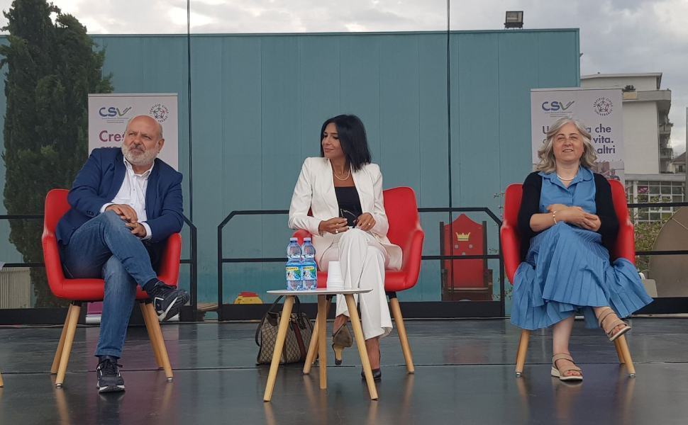 Cosenza, Princi incontra i volontari di servizio civile: "Sarò la vostra madrina" 52 romeo princi coscarella cosenza