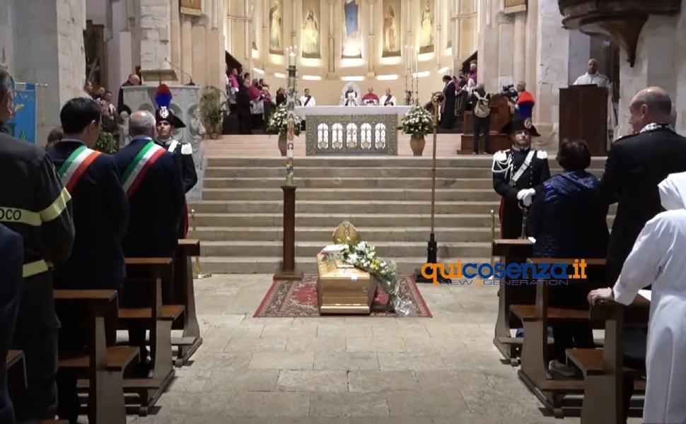 vescovo nole camera ardente duomo cosenza