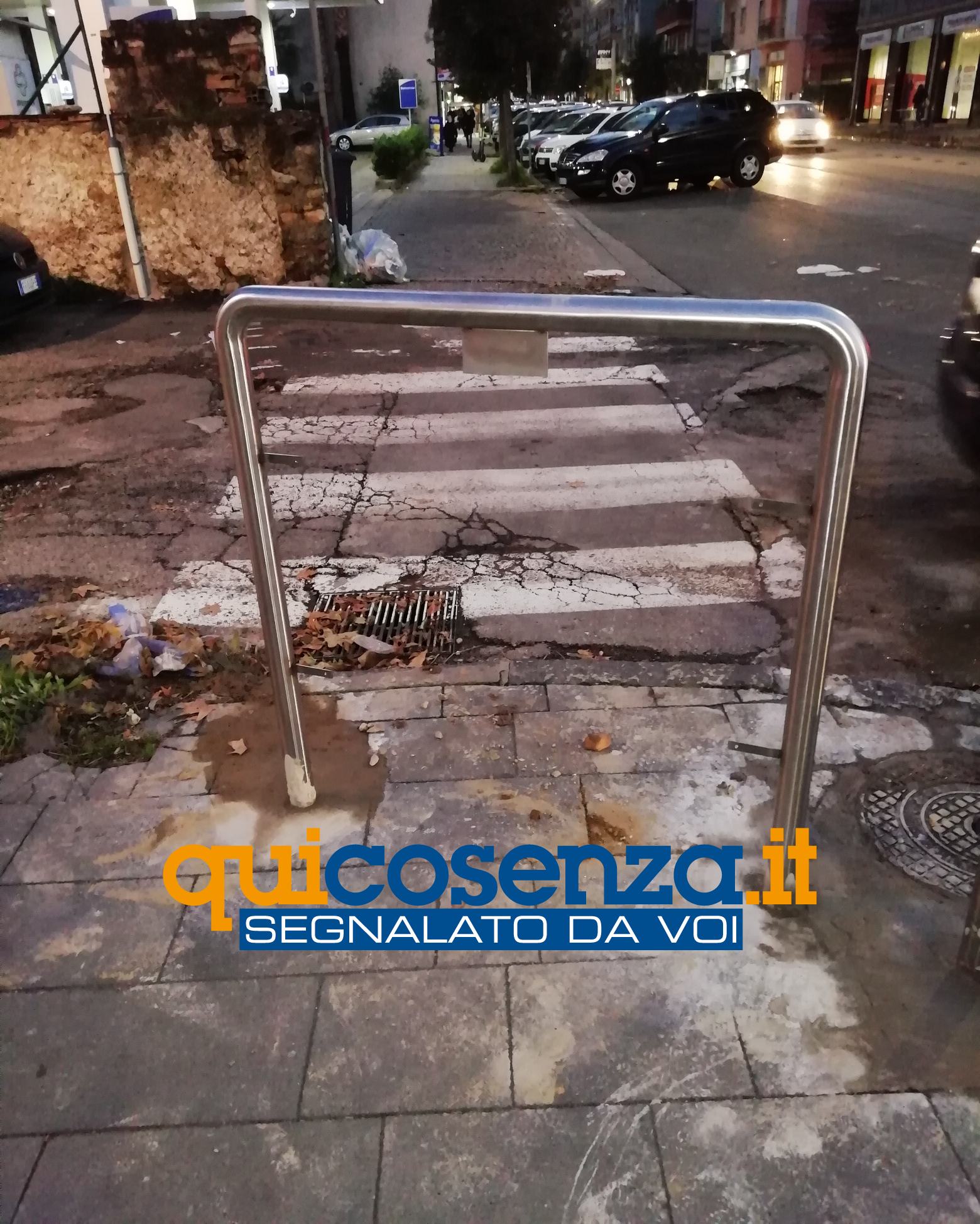 pannelli pubbicitari su strisce pedonali 02