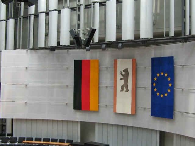 0054ccfda9f8d8bd13b7f7a0c6952797