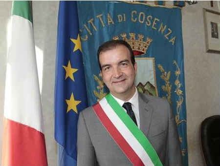 021240187e2a72e4acf0a509f7cfe15f