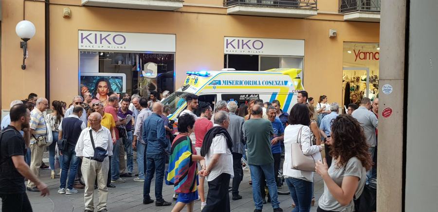 03cd82b9 eb02 41b6 a880 6ad76c4f0e68