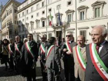 I sindaci del cosentino protestano: troppe tasse per i comuni 73 073052a187569db0b9bec074c8af2ed9