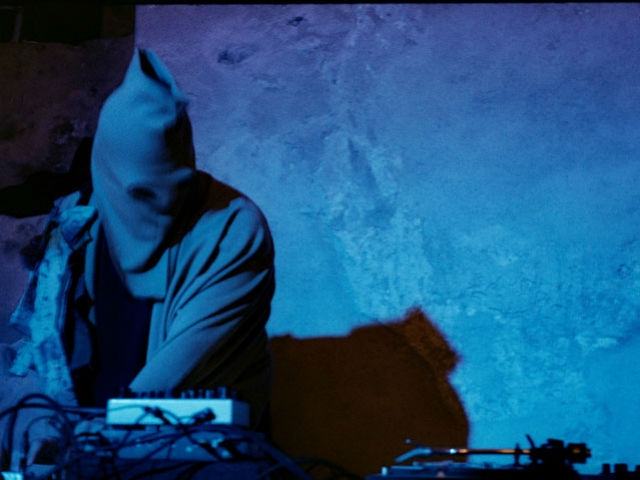 0751488d3c360f81c1c44e14a6d5d8e1