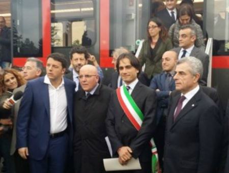 083d92307926fb45275b8e1c5f1565a5