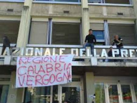 0d08721f76c01a30cd66074fbc9208a2