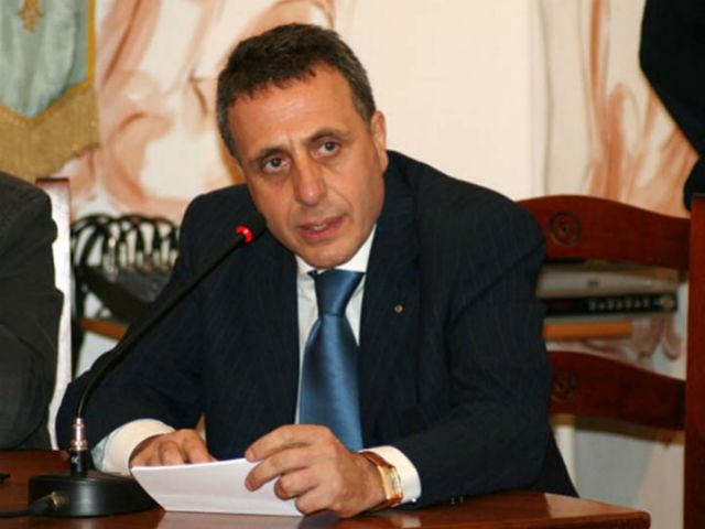 0f6623a2c7da45f807dcc9b070fbfab6